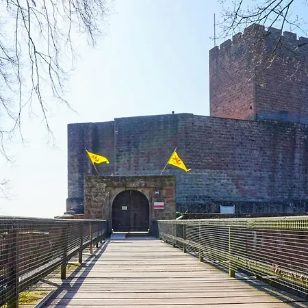 Stunning In Apartamento Hinterweidenthal